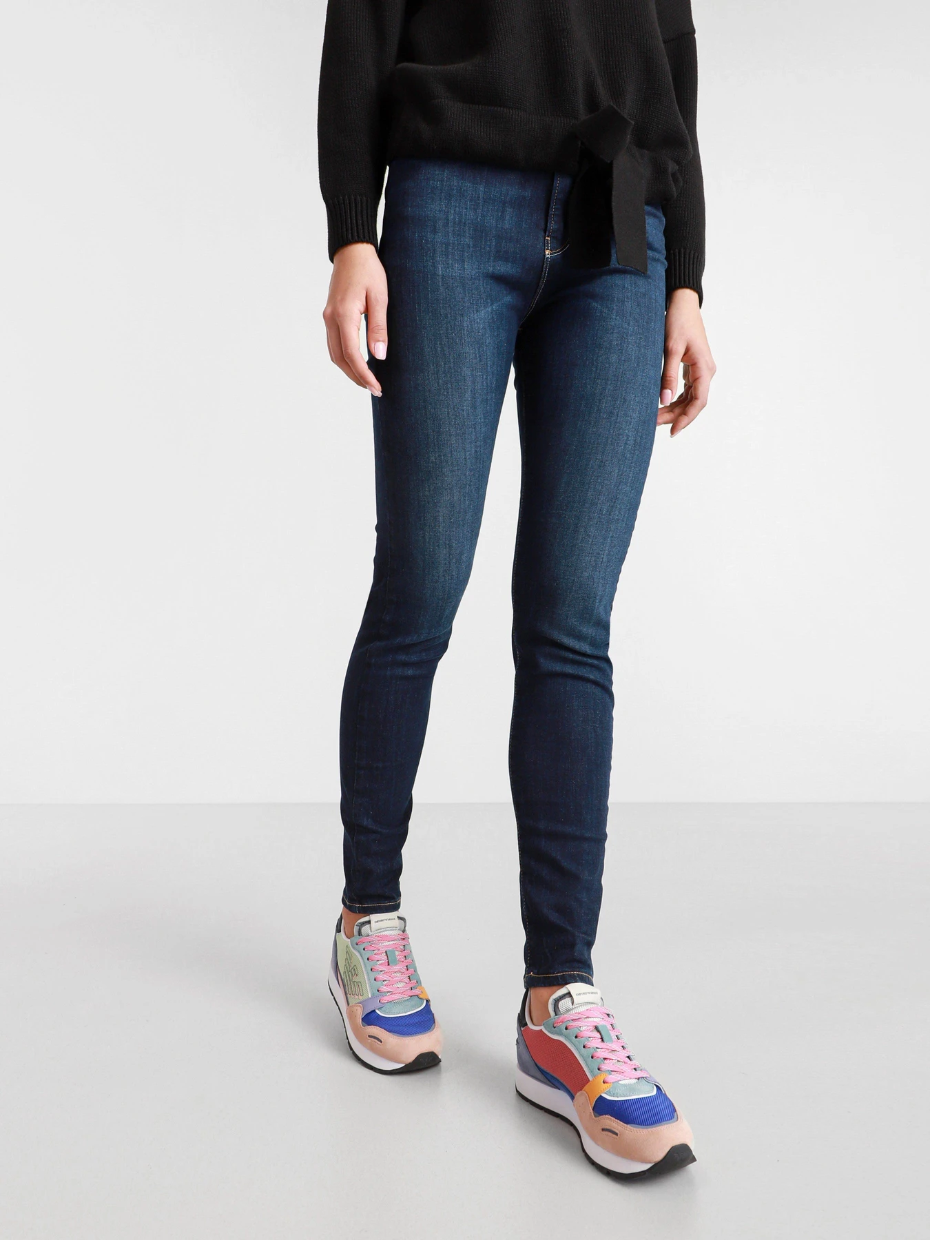 Кросівки Emporio Armani модель X3X058-XM687-K492 Фото