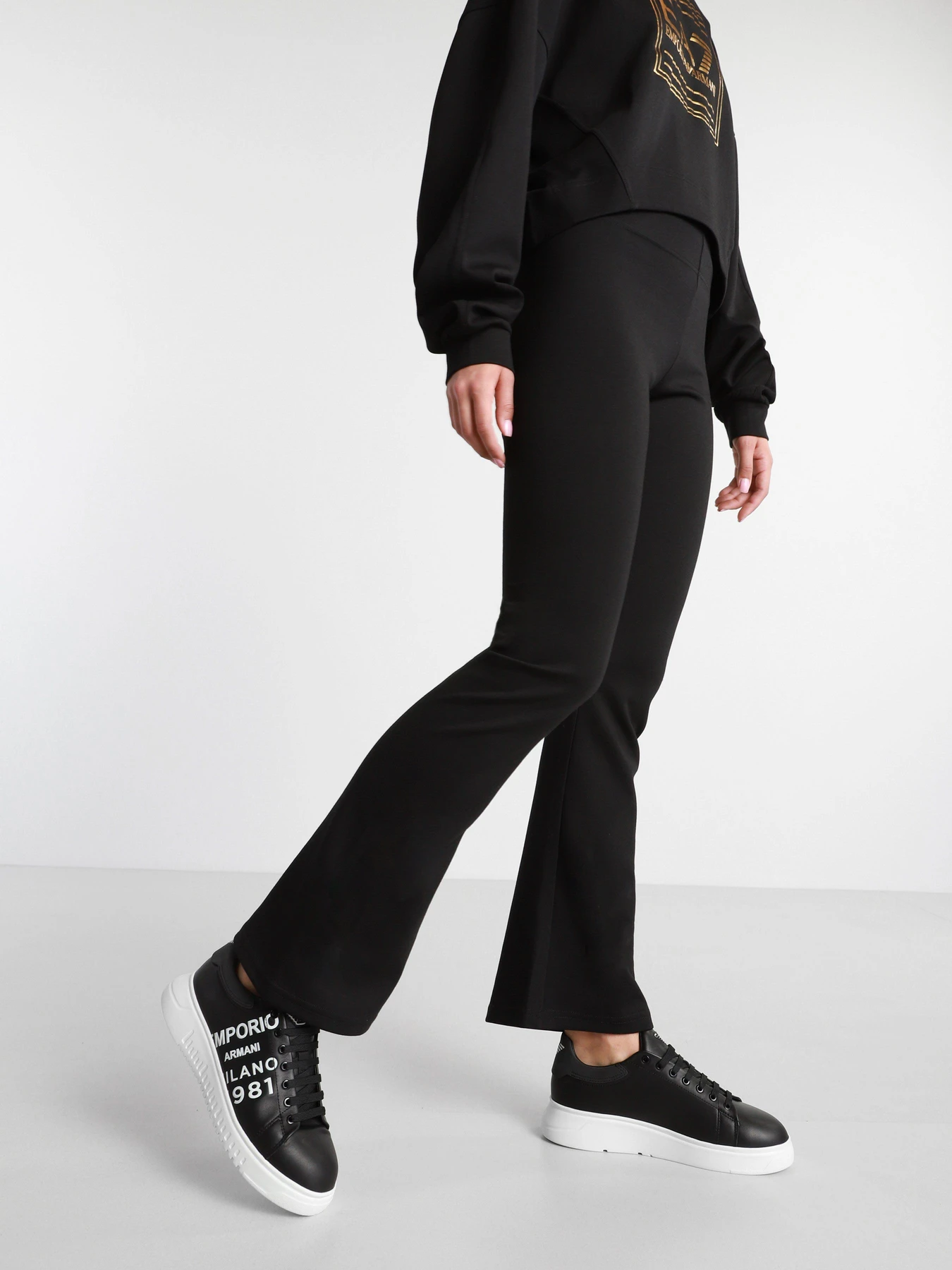 Кроссовки Emporio Armani модель X3X070-XF526-R597 Фото