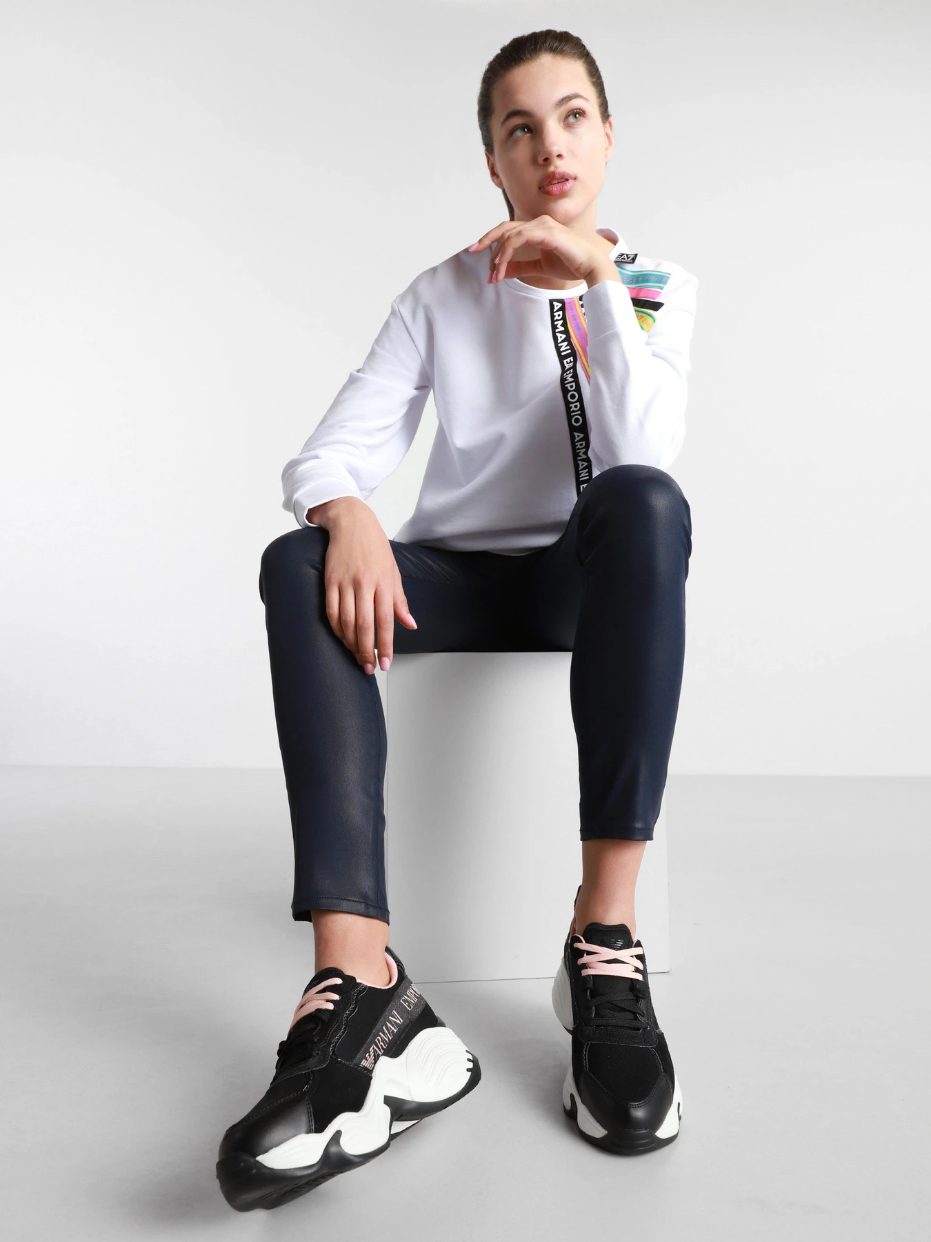 Кроссовки Emporio Armani модель X3X088-XM690-R911 Фото
