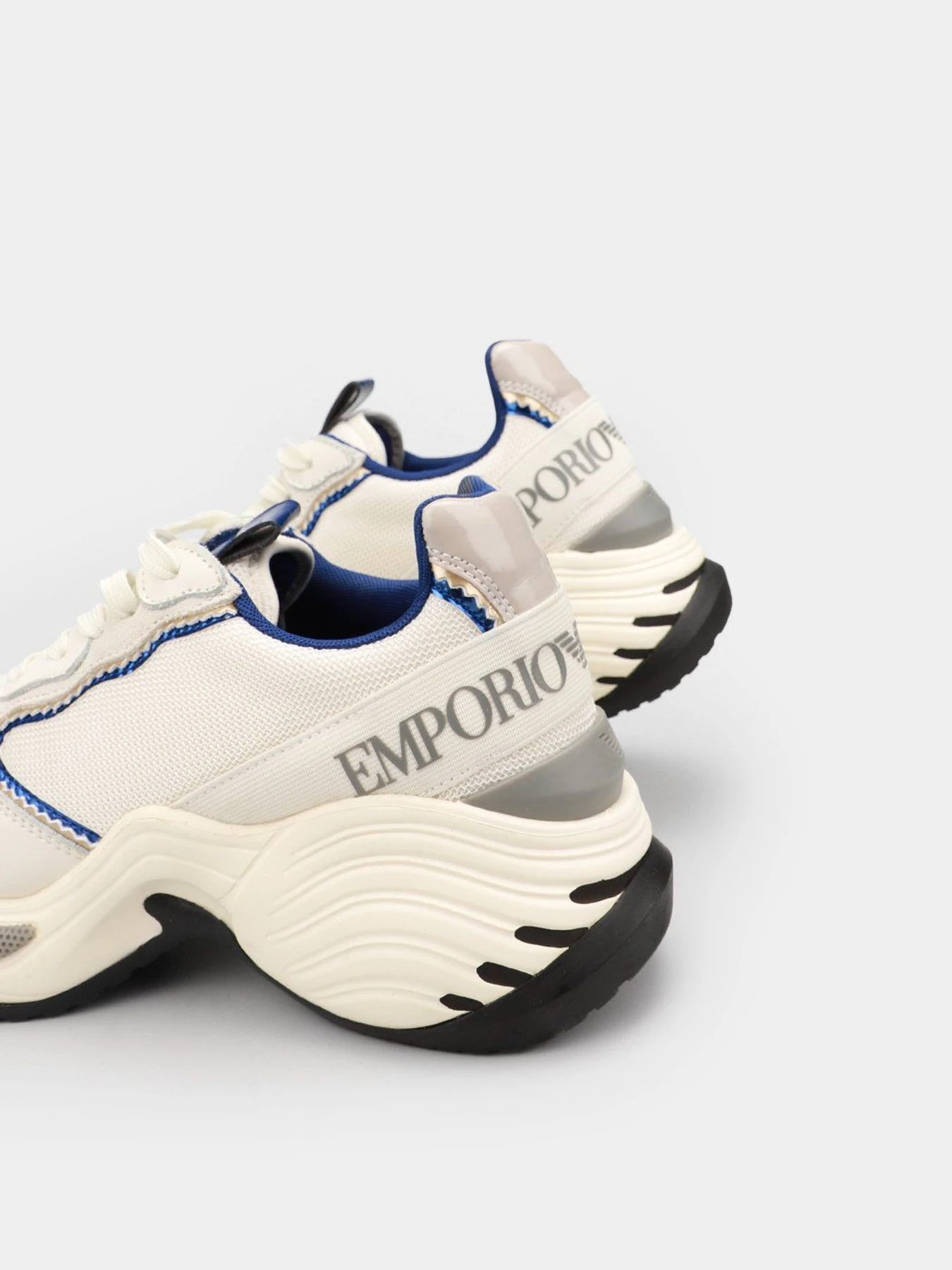 Кроссовки Emporio Armani модель X3X140-XM059-Q520 Фото