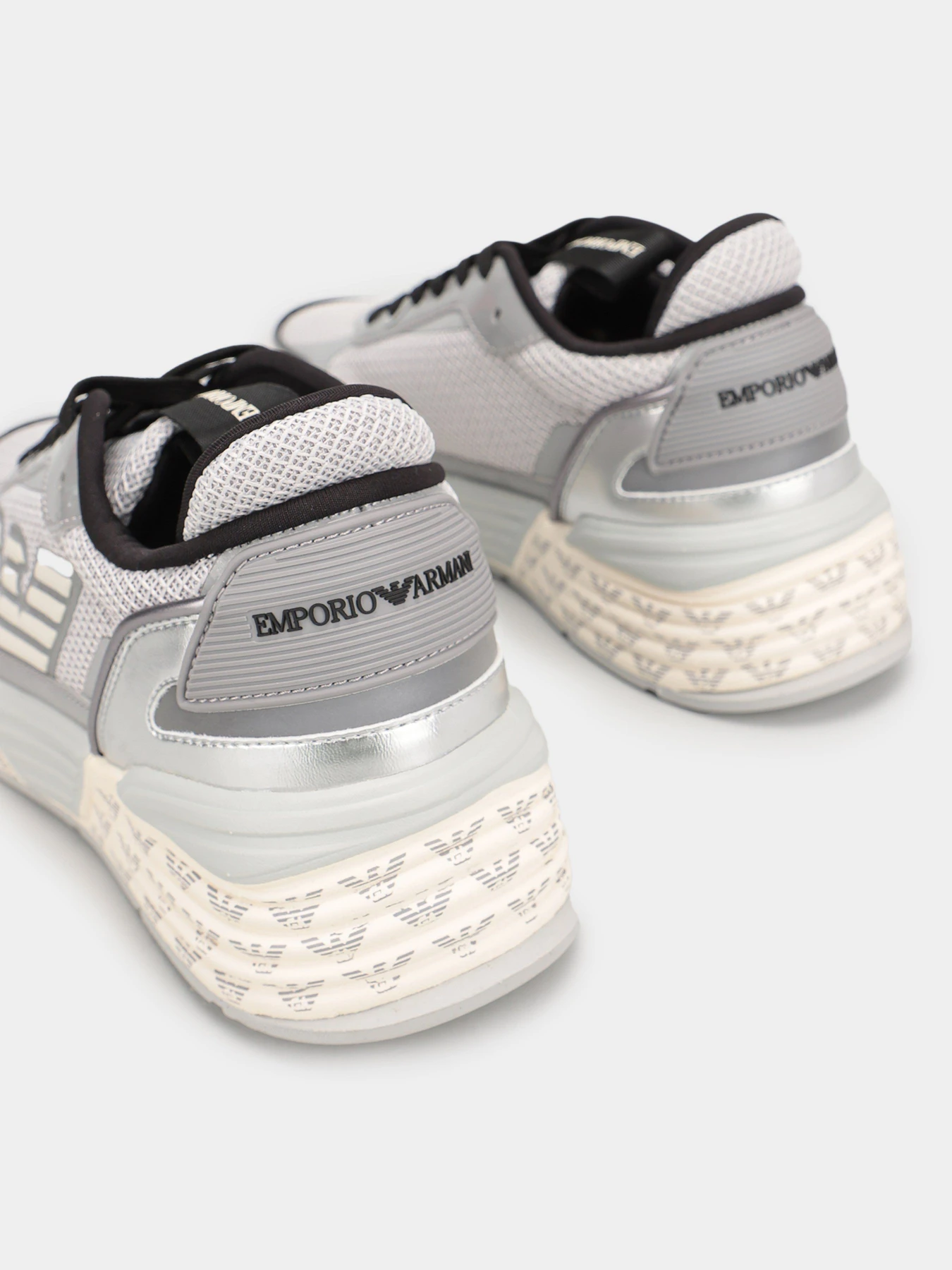 Кроссовки Emporio Armani модель X3X126-XN208-Q868 Фото