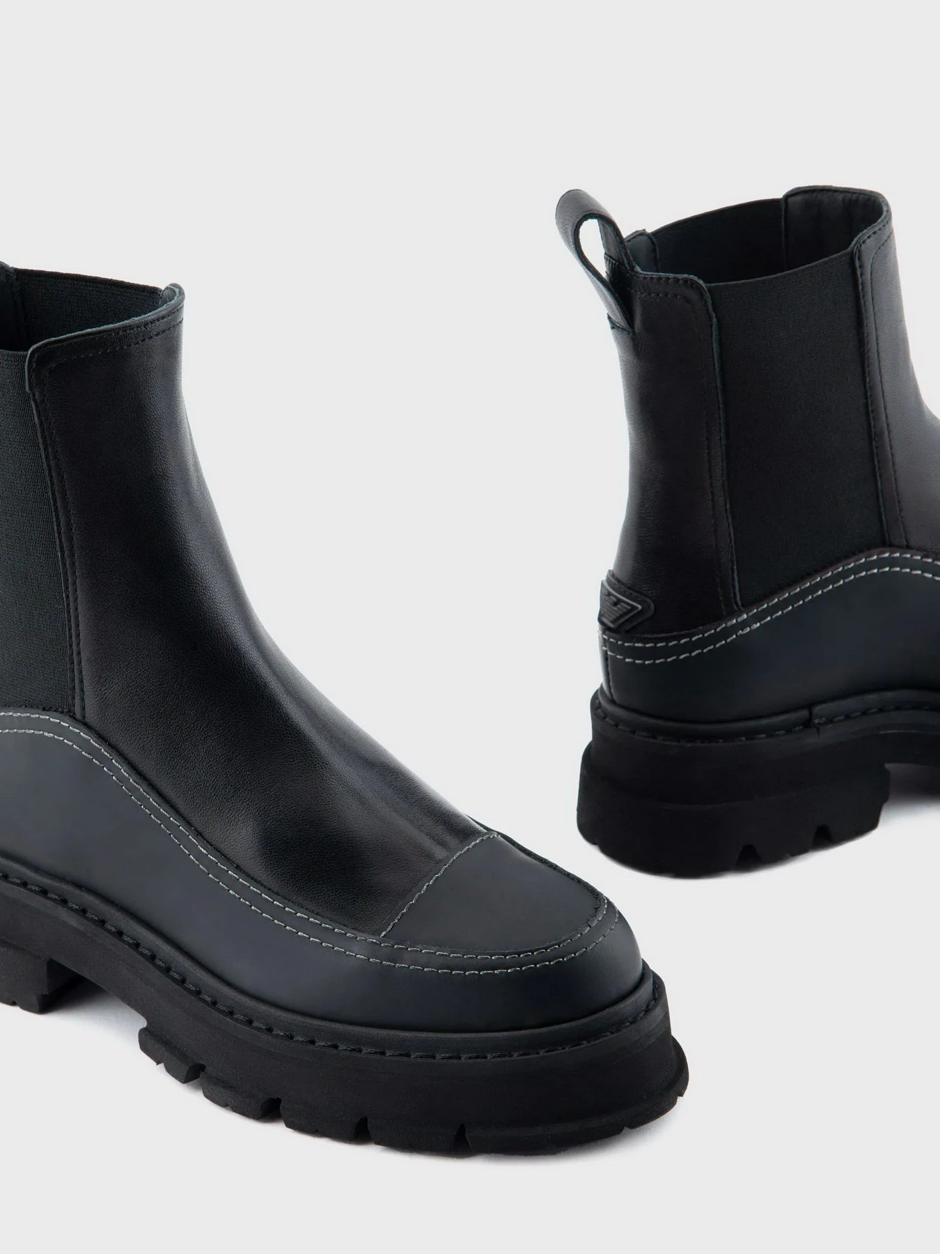 Ботинки и сапоги Emporio Armani модель X3M363-XN983-K001 Ботинки и сапоги Emporio Armani модель X3M363-XN983-K001 Фото