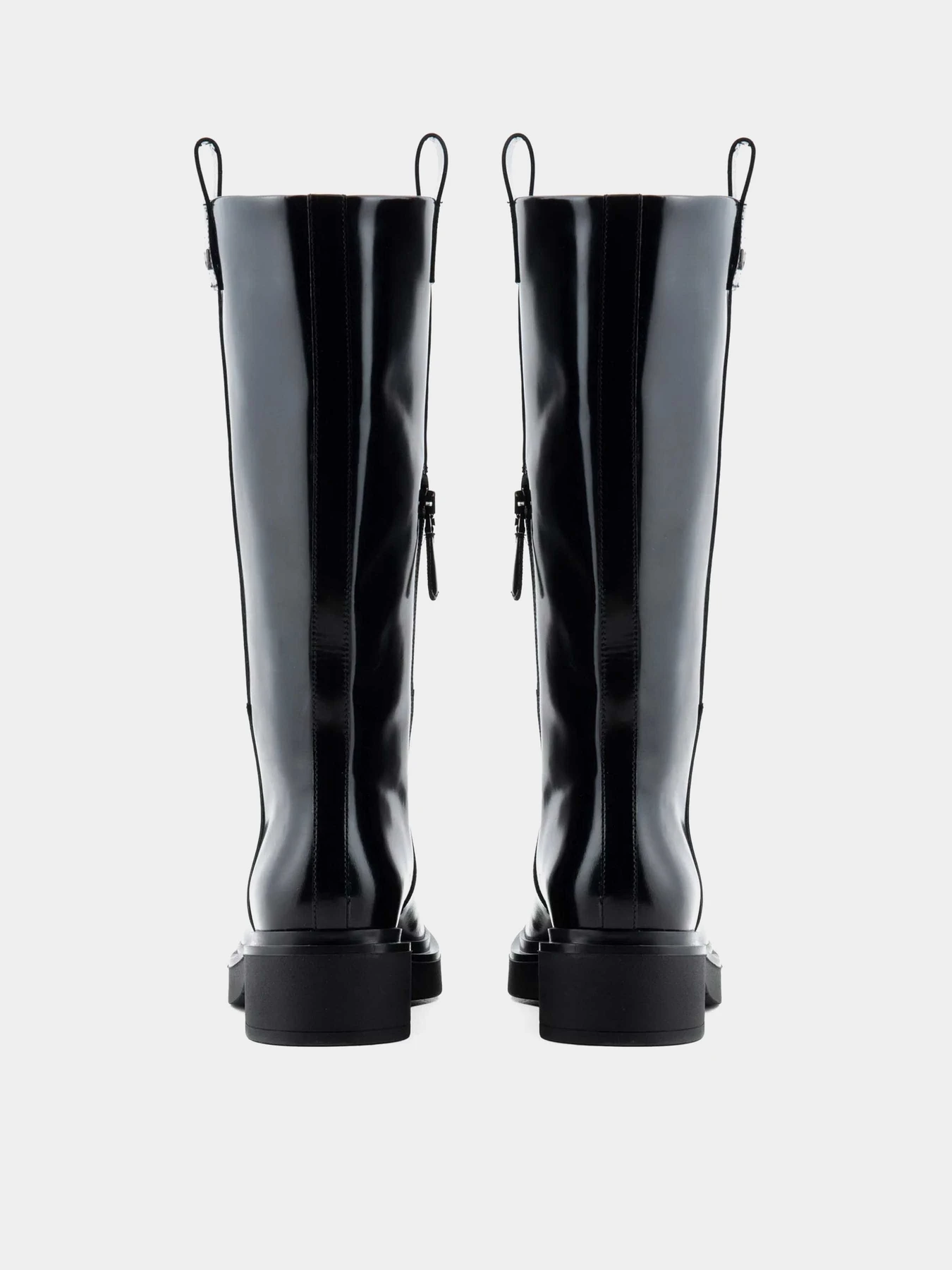 Ботинки и сапоги Emporio Armani модель X3O224-XF328-00002 Ботинки и сапоги Emporio Armani модель X3O224-XF328-00002 Фото