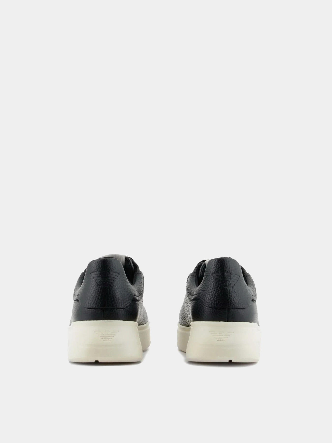 Кроссовки Emporio Armani модель X3X024-XF768-00002 Фото