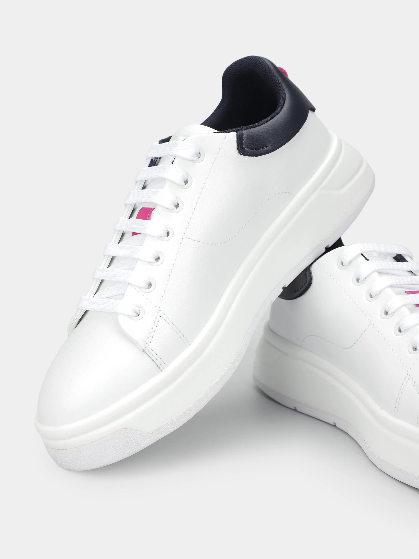 Кроссовки Emporio Armani модель X3X024-XR127-C682 Фото
