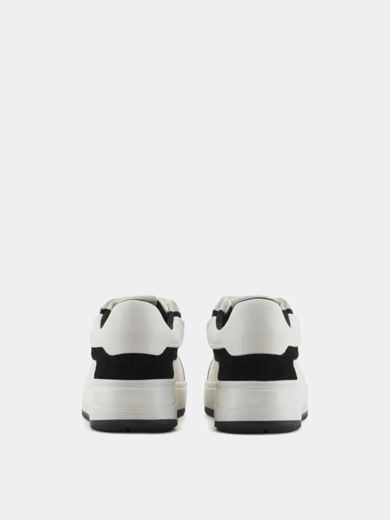 Кроссовки Emporio Armani модель X3X024-XR222-C679 Кроссовки Emporio Armani модель X3X024-XR222-C679 Фото