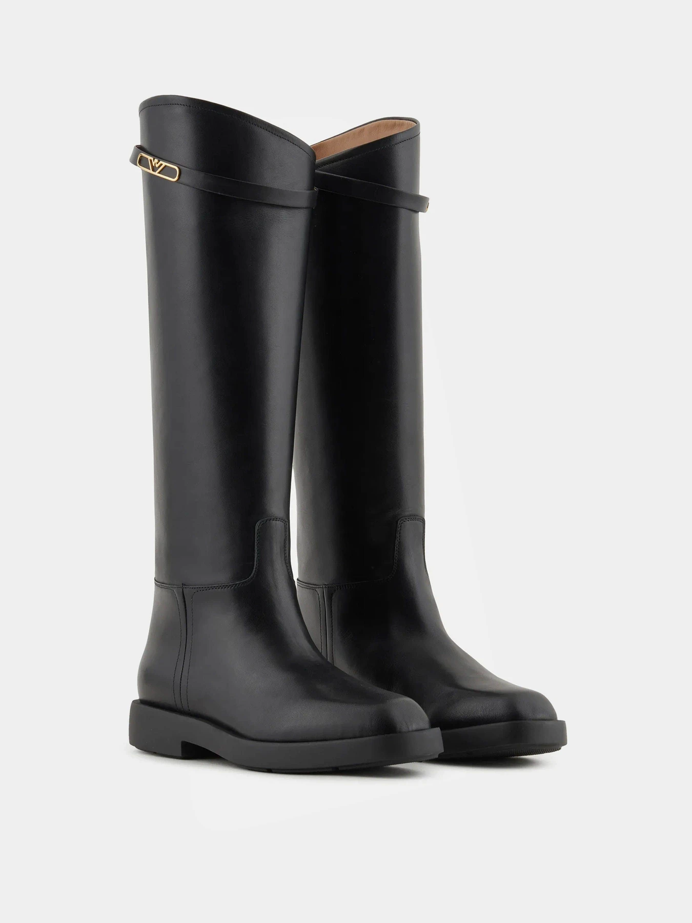 Ботинки и сапоги Emporio Armani модель EW000422-AF11991-UC001 Ботинки и сапоги Emporio Armani модель EW000422-AF11991-UC001 Фото