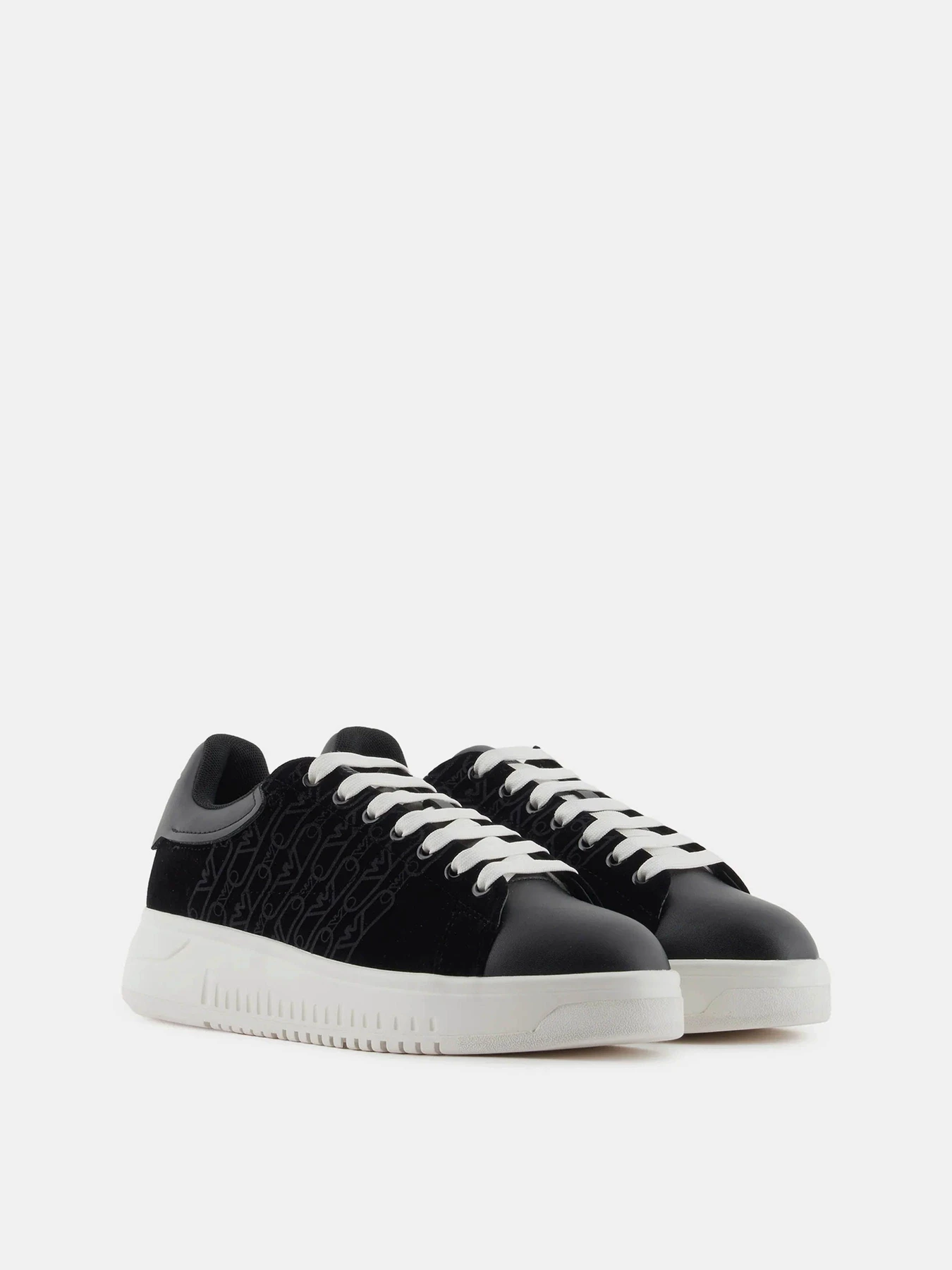 Кроссовки Emporio Armani модель X3X024-XR228-00002 Кроссовки Emporio Armani модель X3X024-XR228-00002 Фото