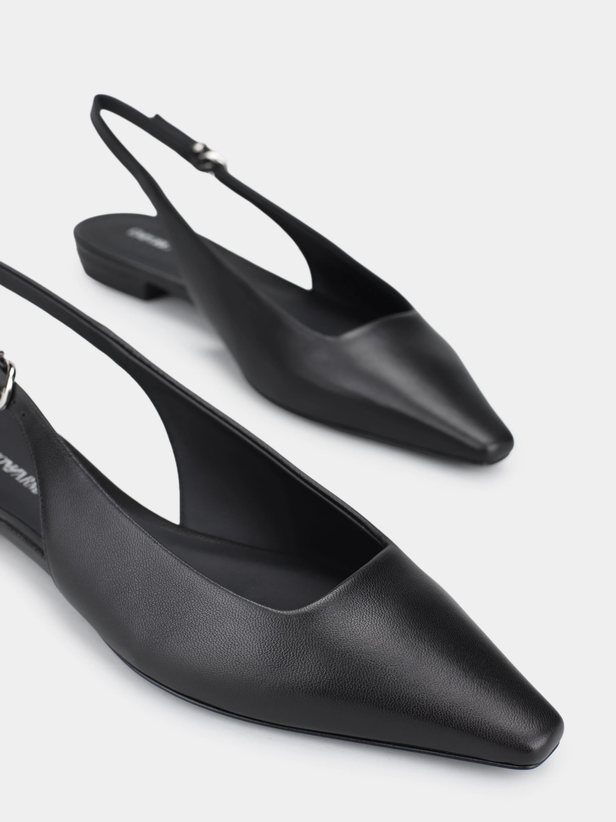 Туфлі та лофери Emporio Armani модель EW004449-AF14915-UC001 — фото 4