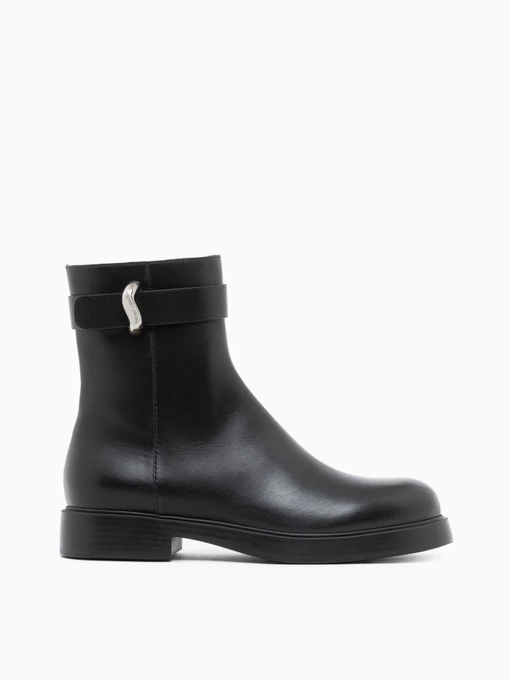 Черевики та чоботи Emporio Armani модель EW005461-AF23708-UC001 Фото