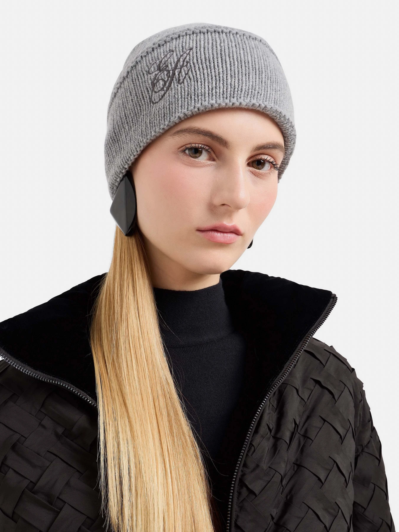 Шапки и кепки Emporio Armani модель 637343-4F520-01752 Шапки и кепки Emporio Armani модель 637343-4F520-01752 Фото