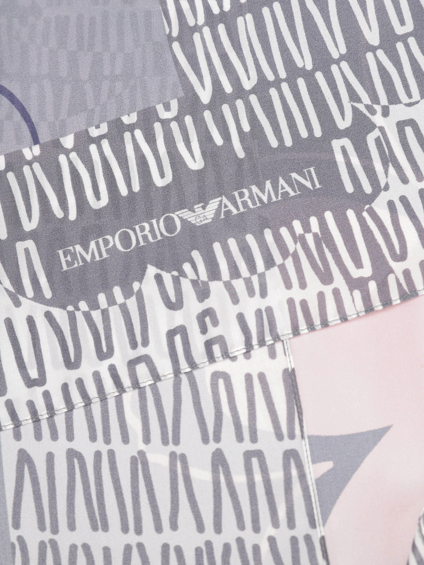 Шарфы и платки Emporio Armani модель EW001878-AF15686-FB211 Шарфы и платки Emporio Armani модель EW001878-AF15686-FB211 Фото