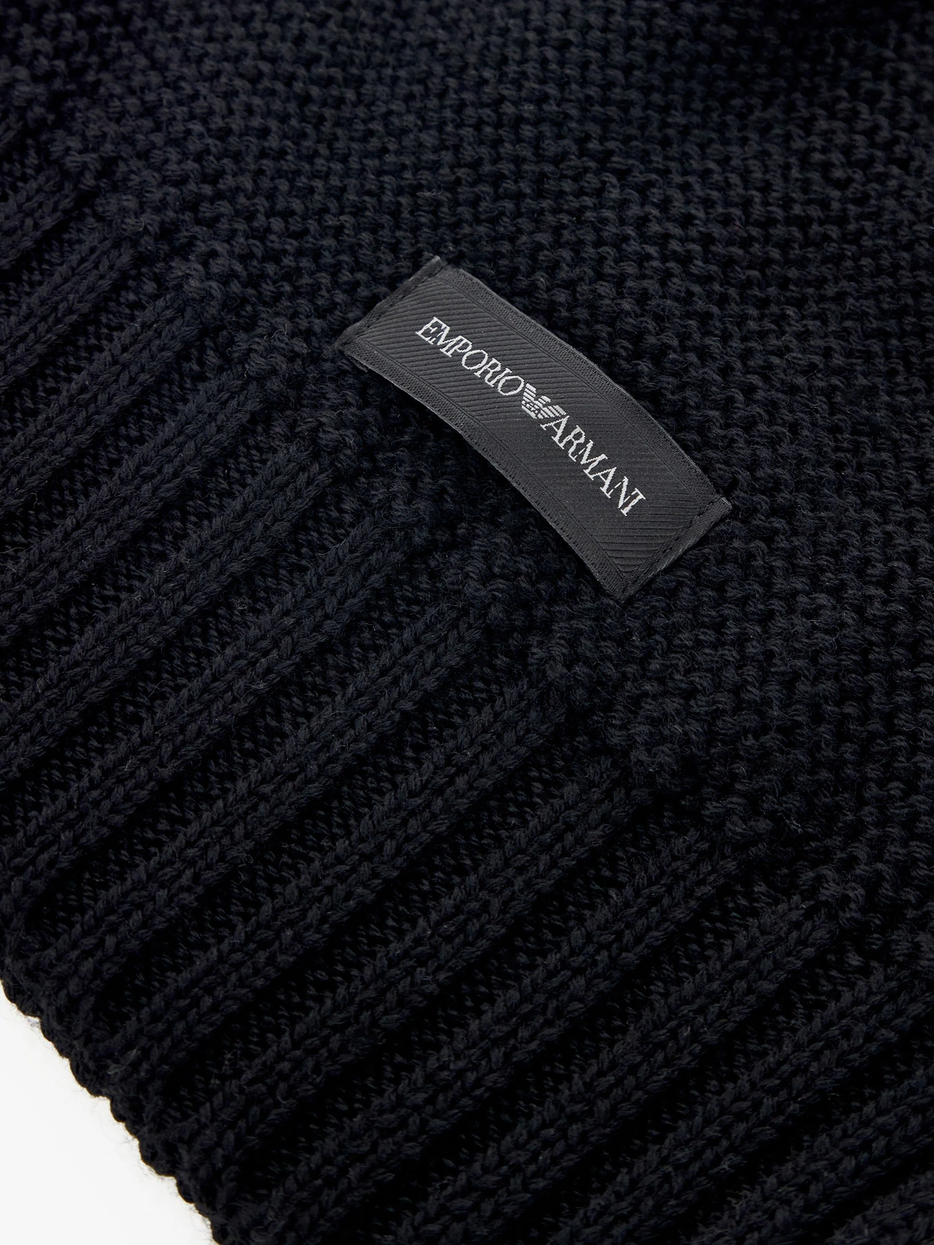 Шапки и кепки Emporio Armani модель EW005569-AF29152-UC001 Шапки и кепки Emporio Armani модель EW005569-AF29152-UC001 Фото
