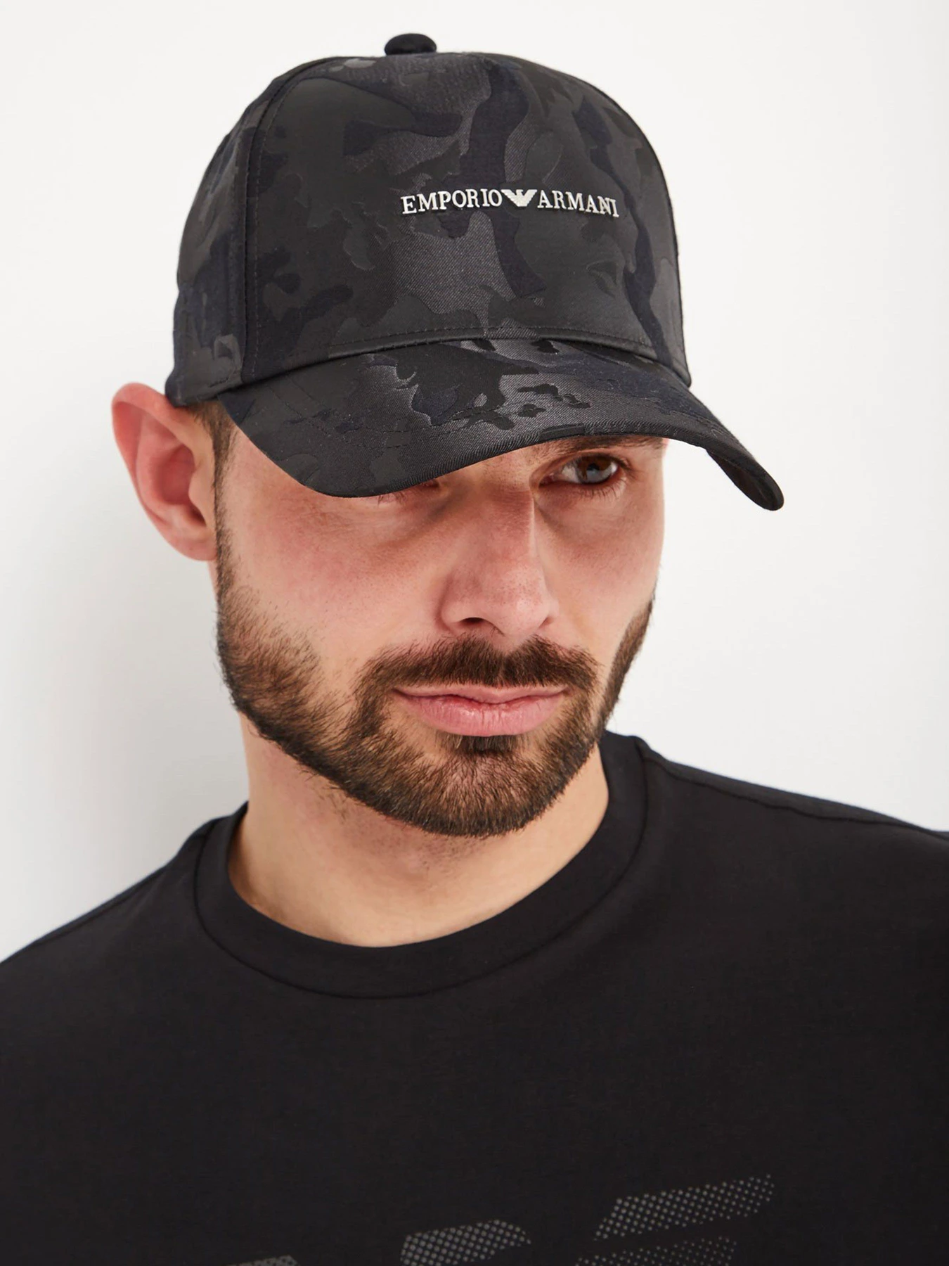 Шапки и кепки Emporio Armani модель 627565-1P555-00120 Шапки и кепки Emporio Armani модель 627565-1P555-00120 Фото