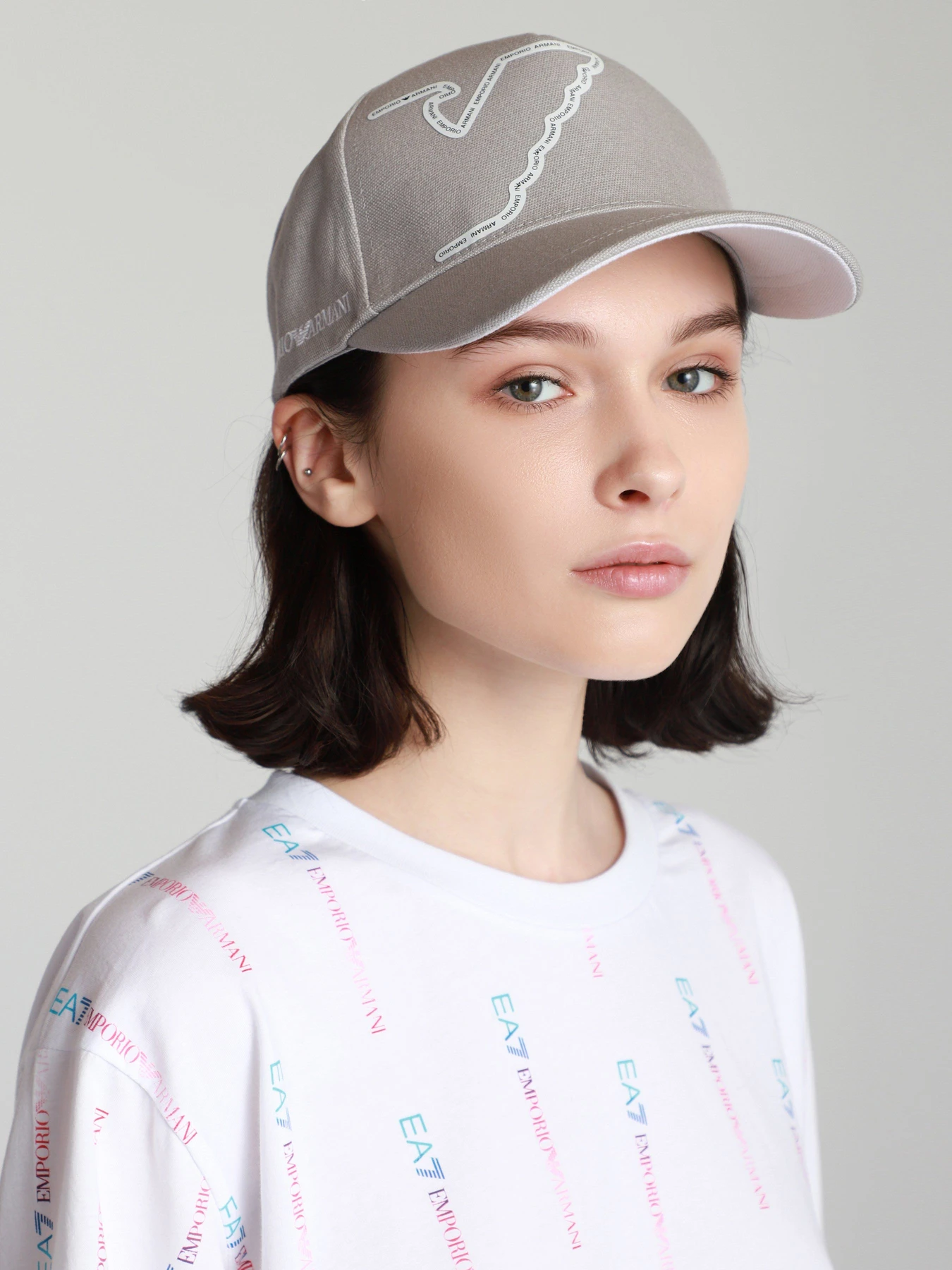 Шапки и кепки Emporio Armani модель 637274-1P502-07417 Шапки и кепки Emporio Armani модель 637274-1P502-07417 Фото