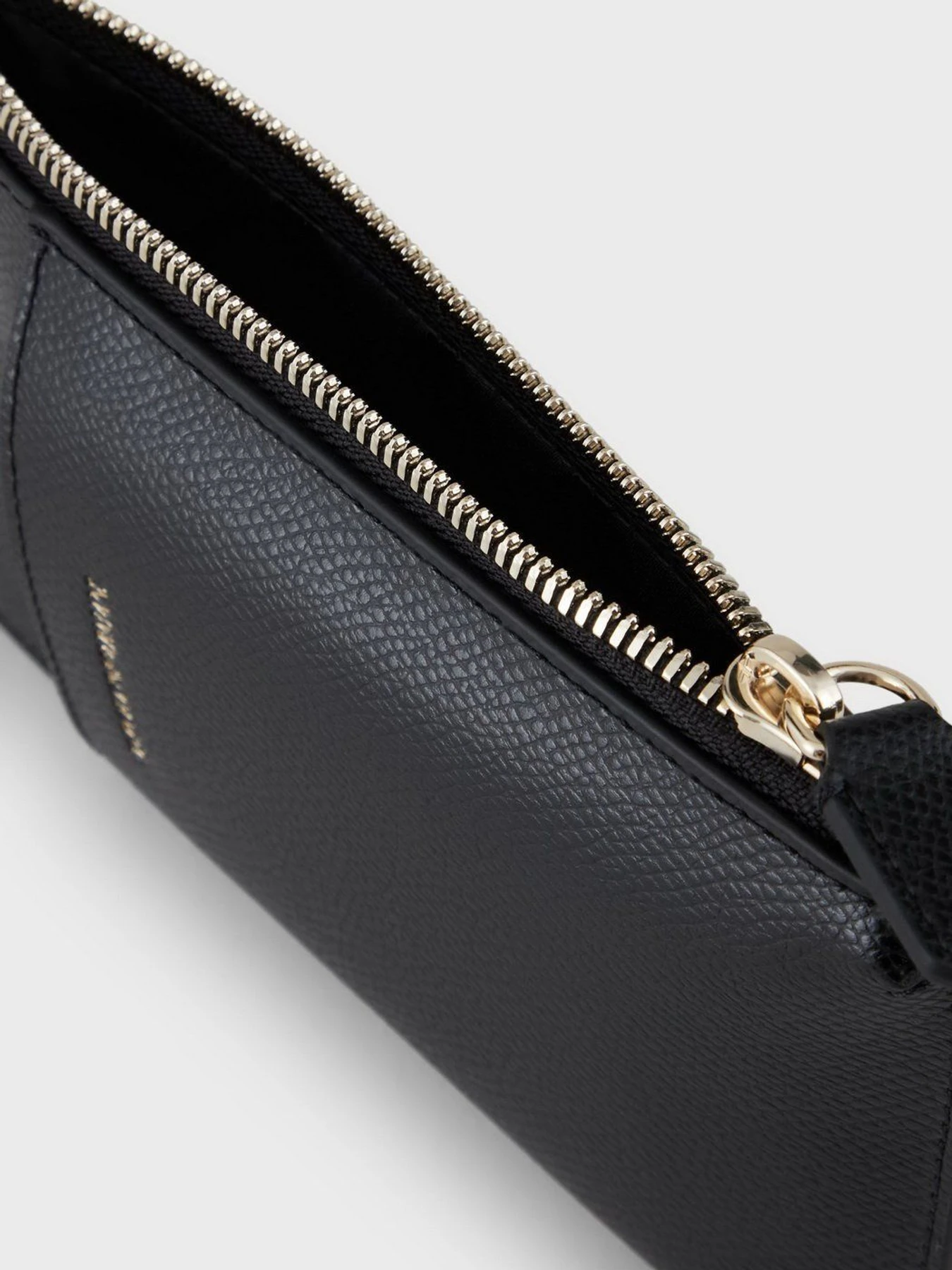 Кошельки Emporio Armani модель Y3H244-YH15A-81386 Фото