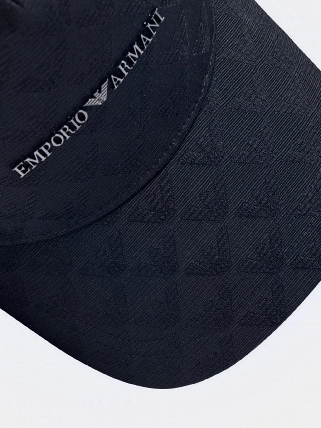 Шапки та кепки Emporio Armani модель 627924-CC985-00033 Шапки та кепки Emporio Armani модель 627924-CC985-00033 Фото