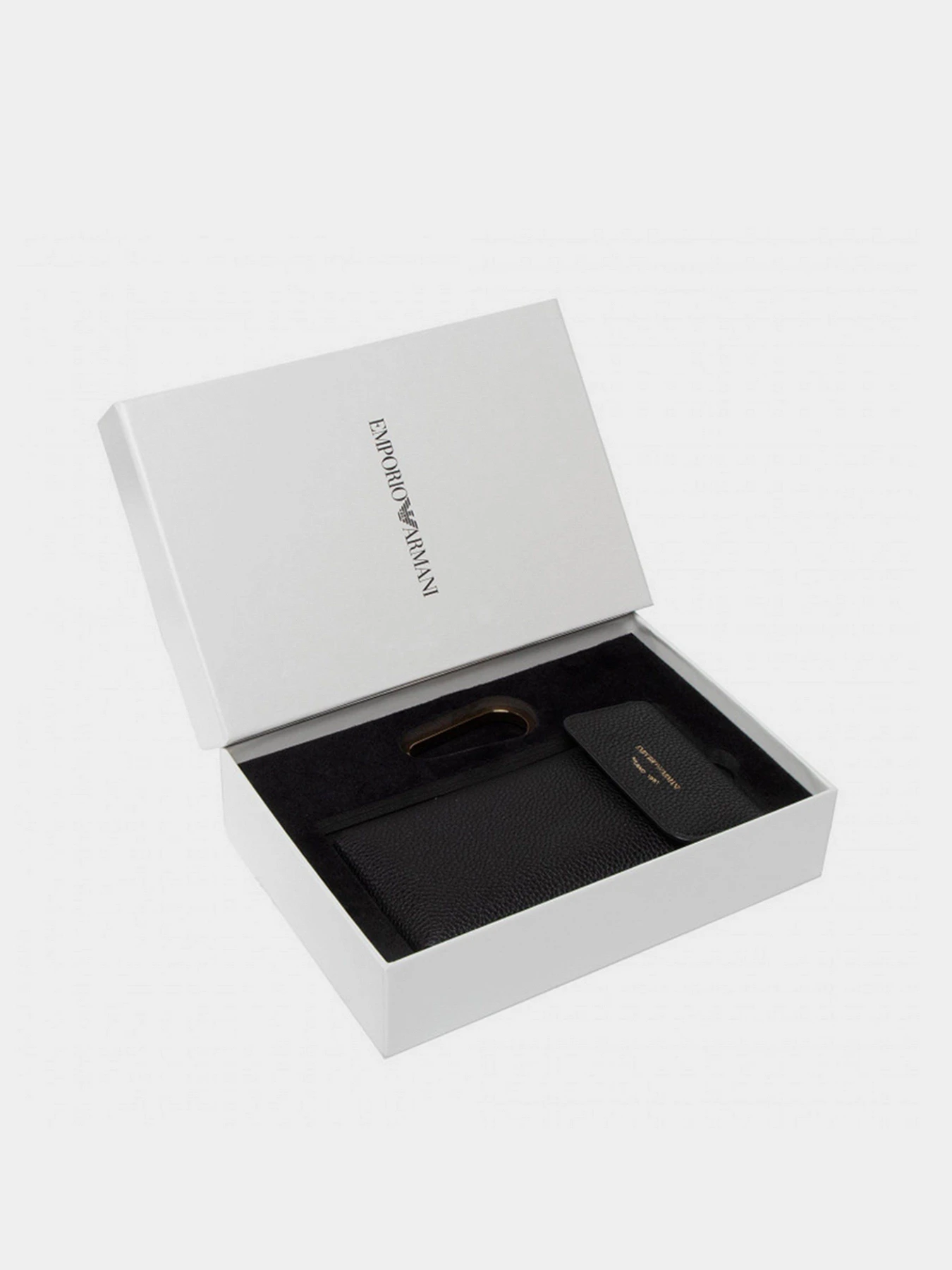 Аксессуары для смартфонов Emporio Armani модель Y3H291-YFW9B-80001 Аксессуары для смартфонов Emporio Armani модель Y3H291-YFW9B-80001 Фото