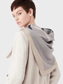 Шарфи та хустки Emporio Armani модель 635390-2F450-01440 Фото