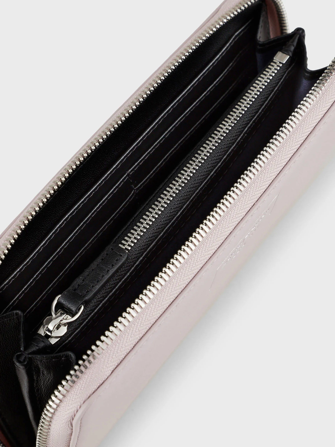 Кошельки Emporio Armani модель Y3H168-Y478E-80062 Кошельки Emporio Armani модель Y3H168-Y478E-80062 Фото