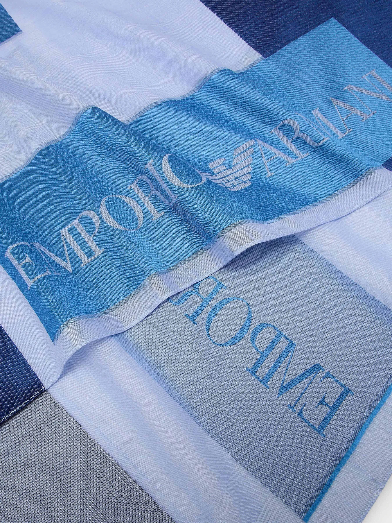 Шарфи та хустки Emporio Armani модель 635206-3R311-33233 Фото