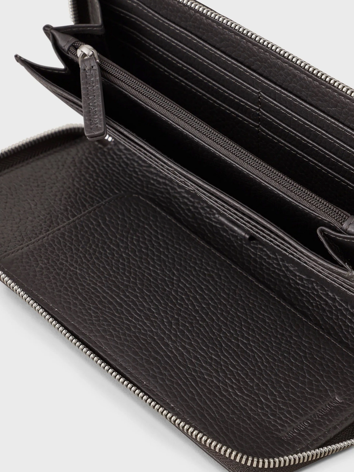 Гаманці Emporio Armani модель Y4R169-Y068E-89557 Фото