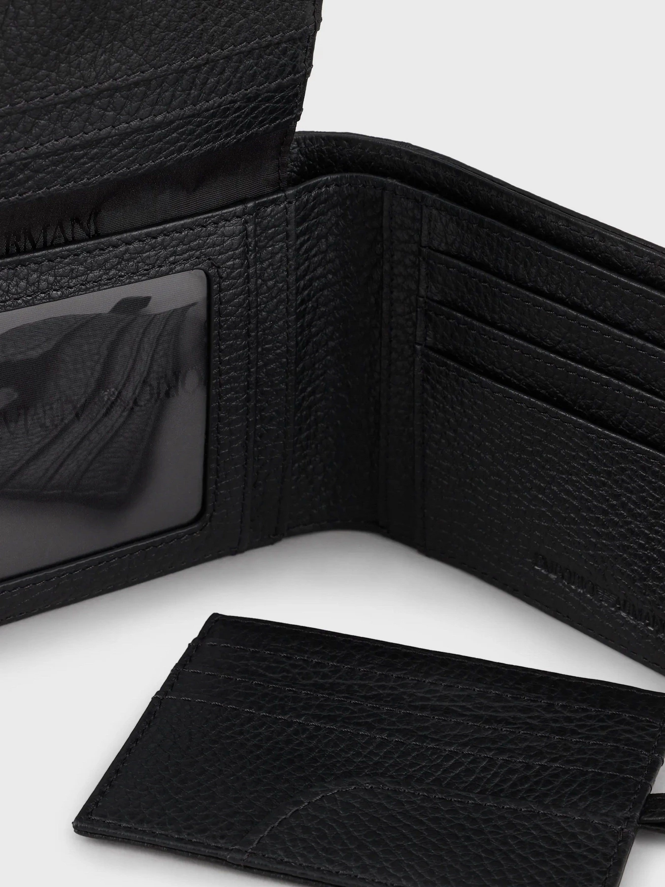 Гаманці Emporio Armani модель Y4R283-Y068E-80001 Гаманці Emporio Armani модель Y4R283-Y068E-80001 Фото