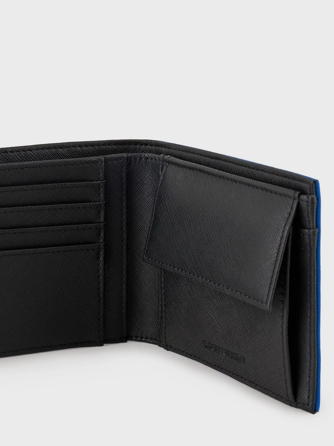 Гаманці Emporio Armani модель Y4R165-Y730E-80070 Фото