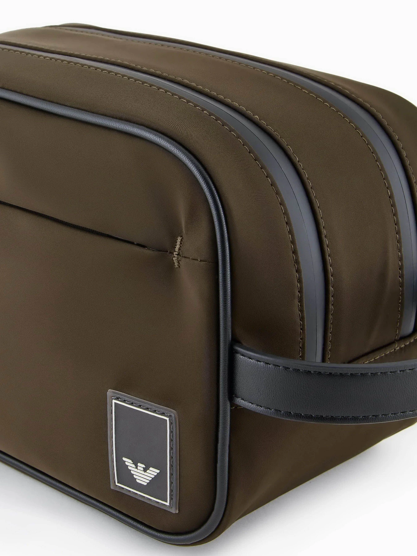 Emporio Armani модель Y4R514-Y700J-83824 Emporio Armani модель Y4R514-Y700J-83824 Фото
