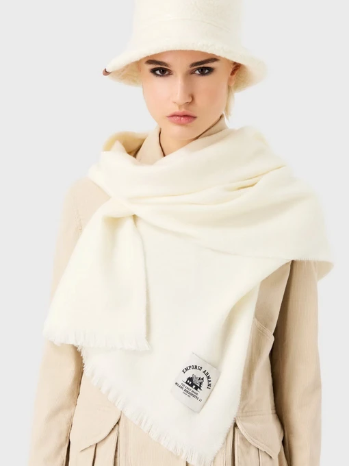Шарфы и платки Emporio Armani CHALET модель 635244-3F432-13240 Фото