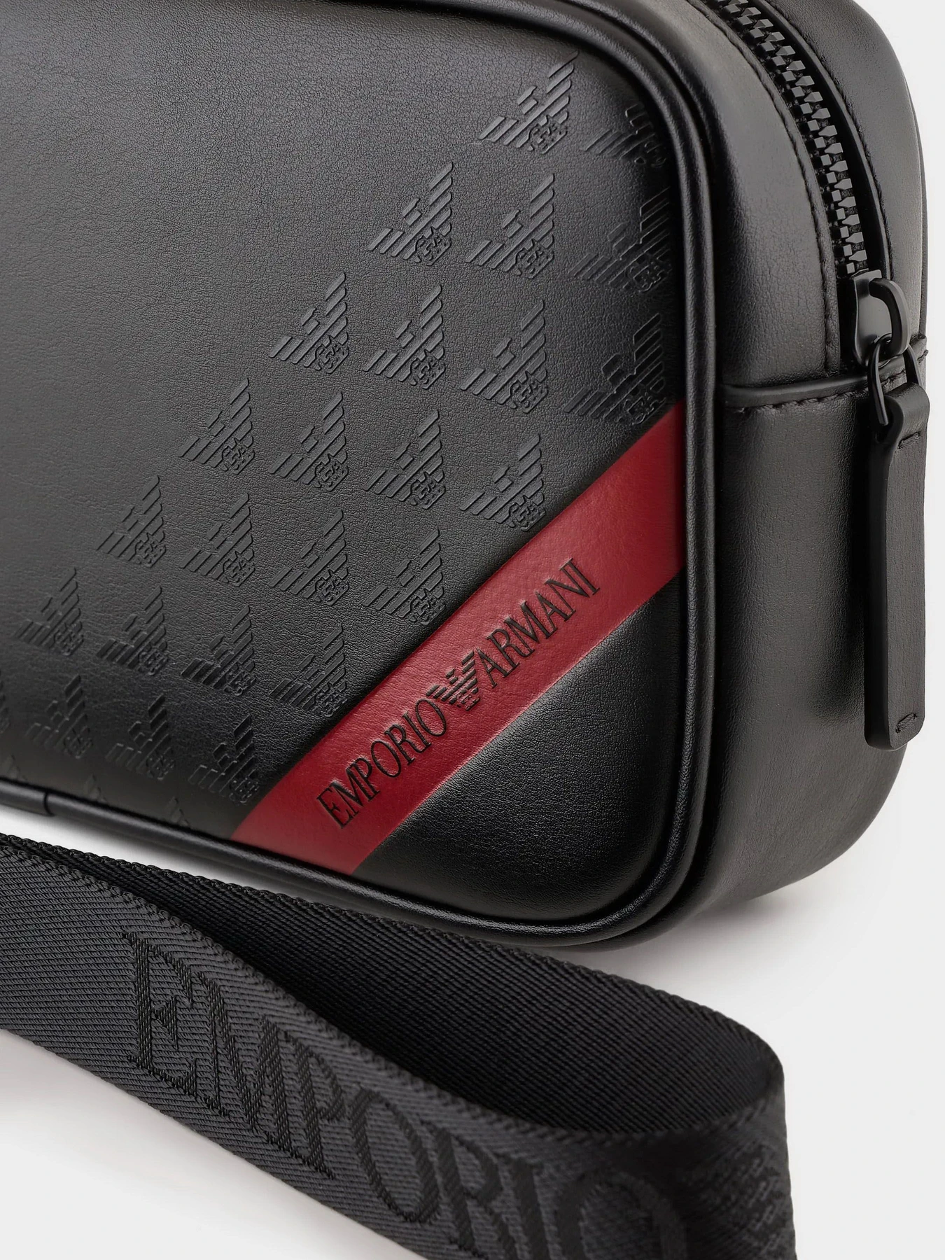Emporio Armani модель Y4R356-YQ12V-80681 Emporio Armani модель Y4R356-YQ12V-80681 Фото