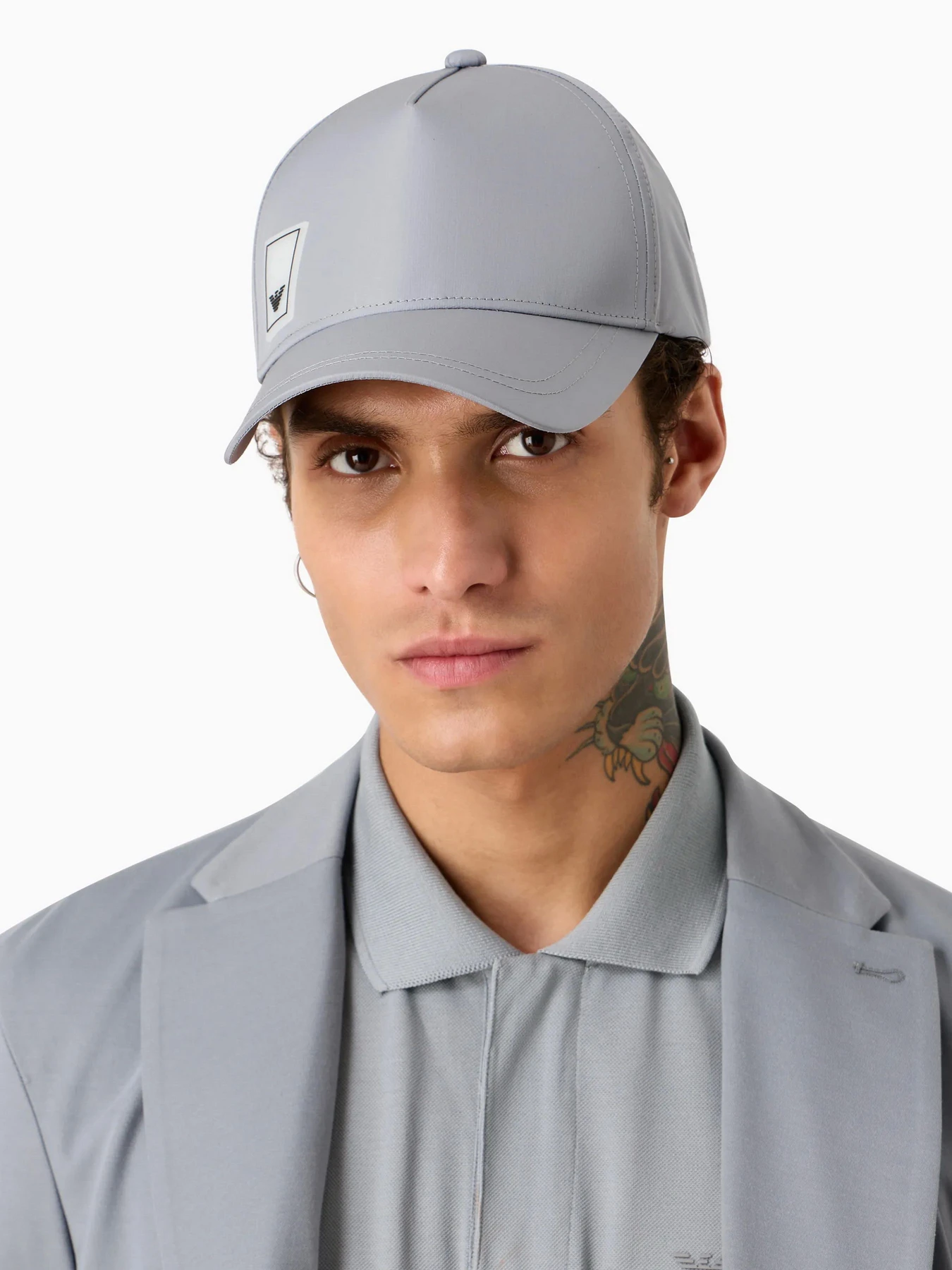 Шапки и кепки Emporio Armani Travel Essentials модель EM000055-AF10081-U8060 Шапки и кепки Emporio Armani Travel Essentials модель EM000055-AF10081-U8060 Фото