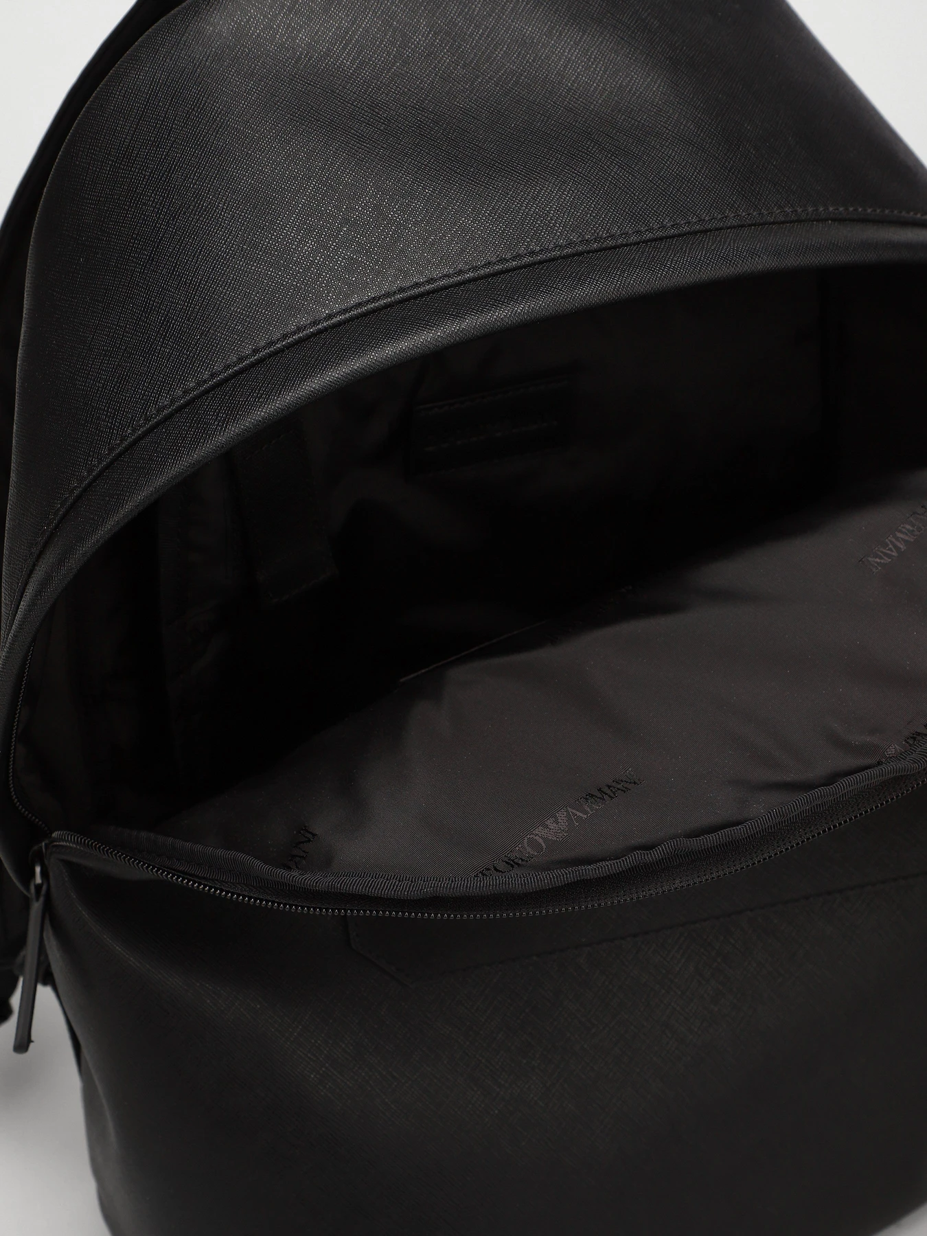 Рюкзаки Emporio Armani модель Y4O313-Y020V-81072 Фото