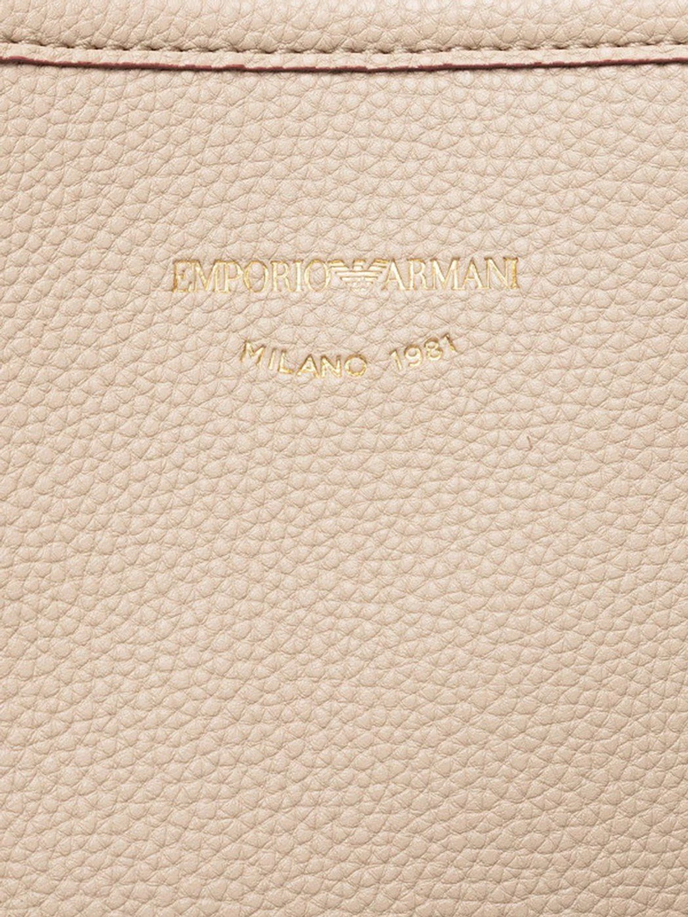 Сумки Emporio Armani модель Y3D165-YFO5B-85899 Сумки Emporio Armani модель Y3D165-YFO5B-85899 Фото