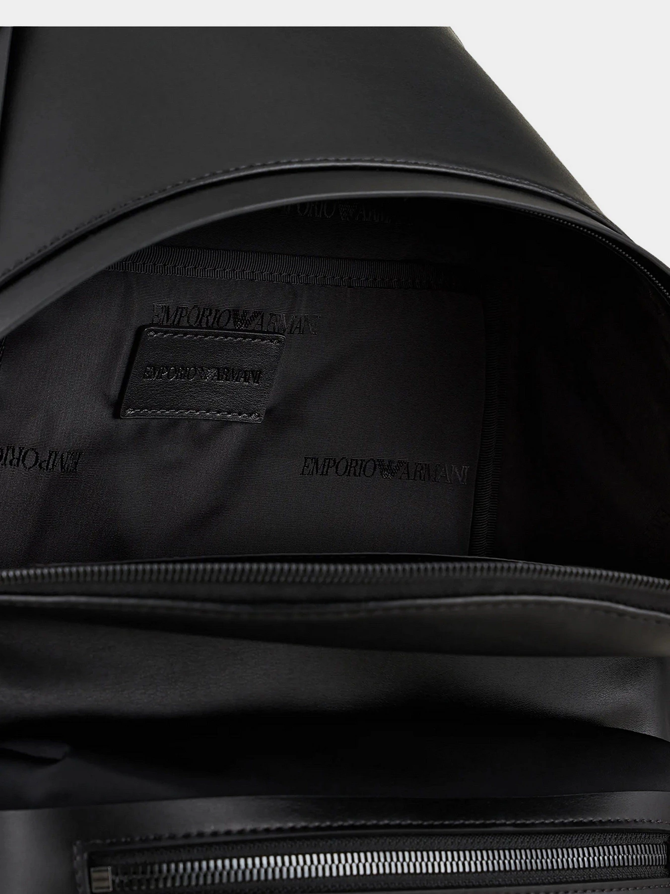 Рюкзаки Emporio Armani модель Y4O362-Y121J-81073 Рюкзаки Emporio Armani модель Y4O362-Y121J-81073 Фото