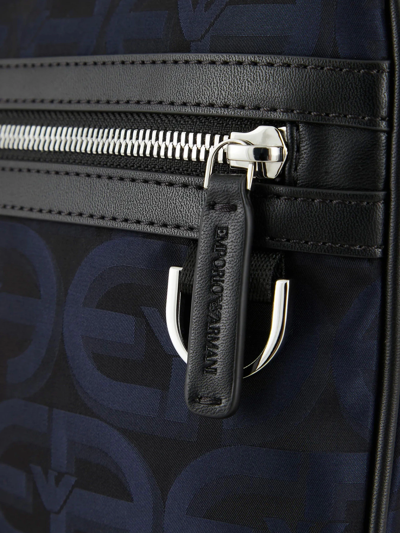Сумки Emporio Armani модель Y4M185-Y140E-88017 Фото