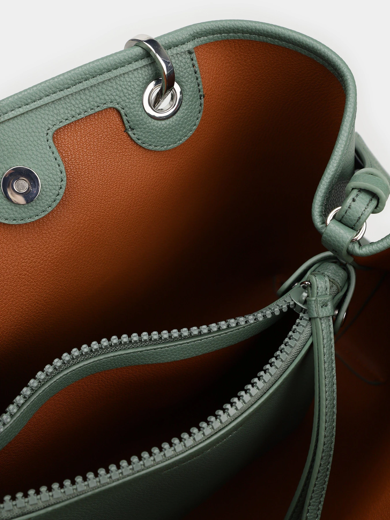 Сумки Emporio Armani модель Y3D165-YFO5E-81328 Фото