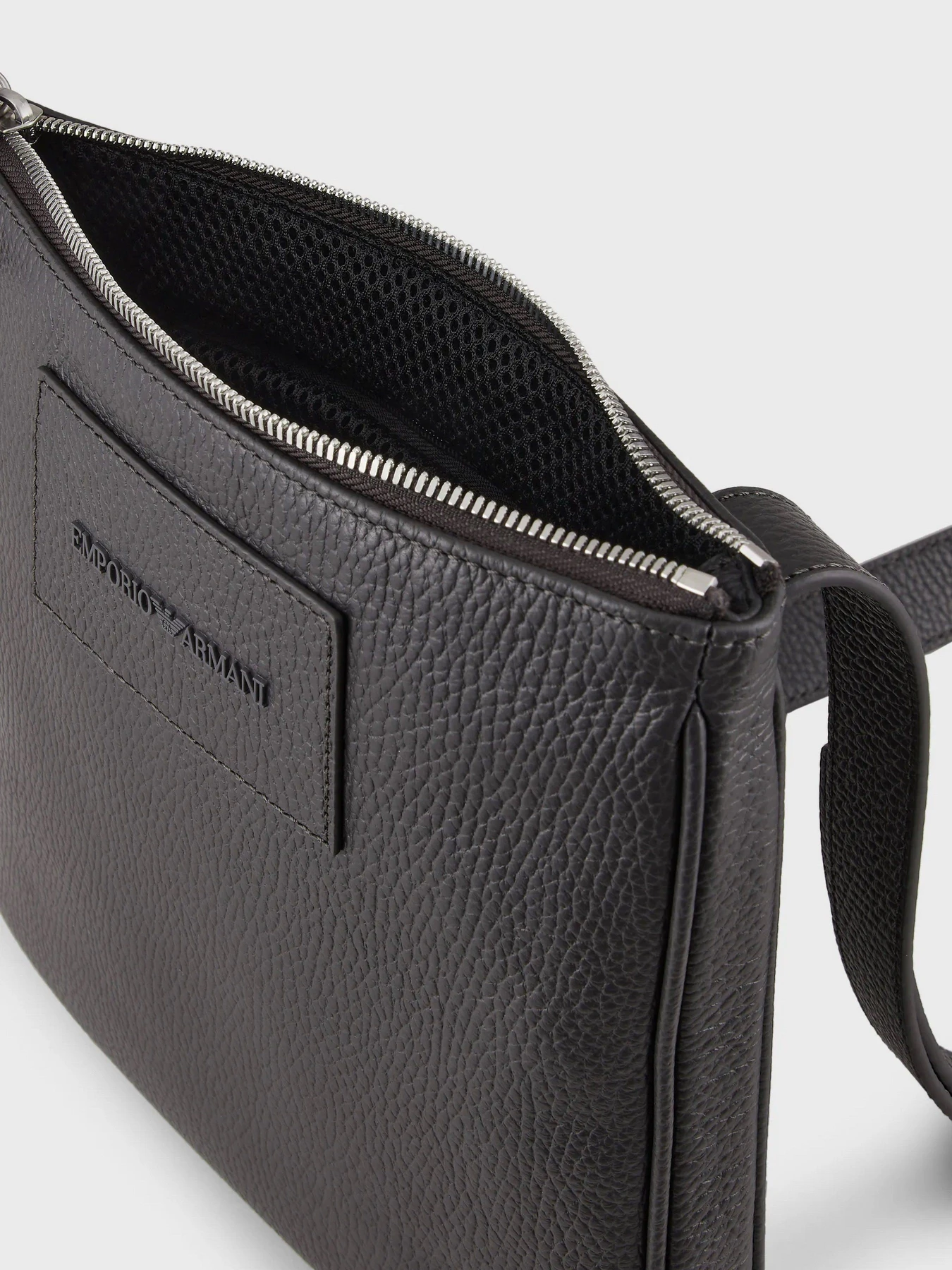 Сумки Emporio Armani модель Y4M252-Y068E-89557 Фото
