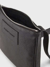 Сумки Emporio Armani модель Y4M252-Y068E-89557 Фото