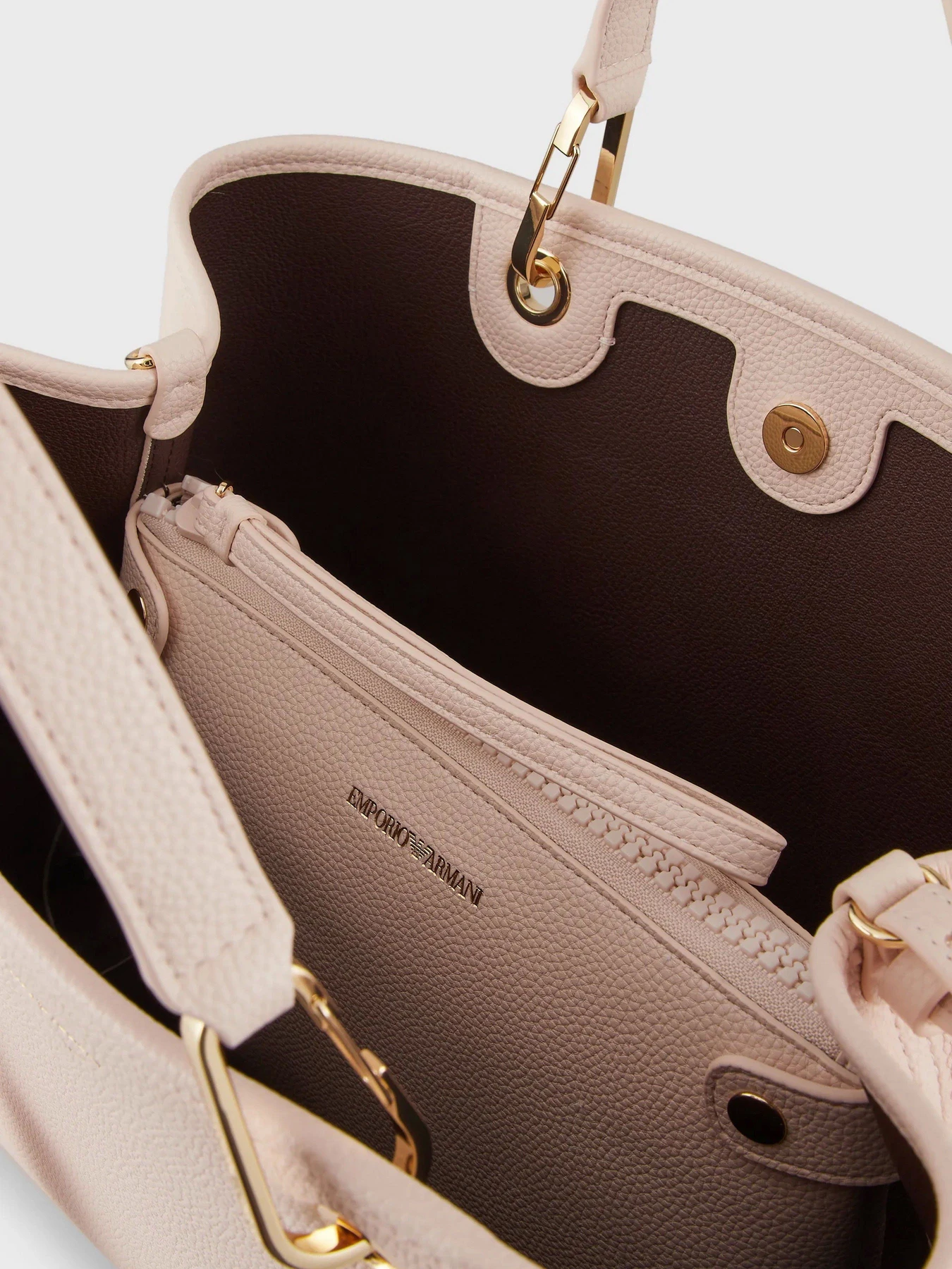 Сумки Emporio Armani MYEA модель Y3D165-YFO5B-88820 Фото