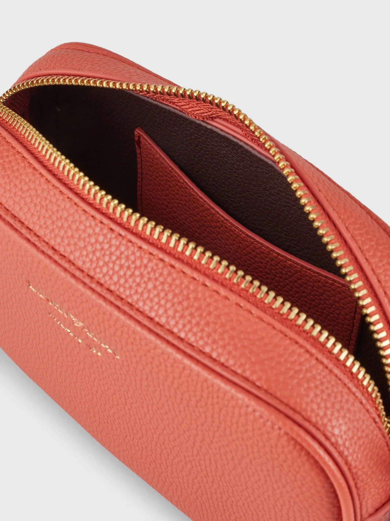Сумки Emporio Armani модель Y3H276-YFO5B-89612 Фото