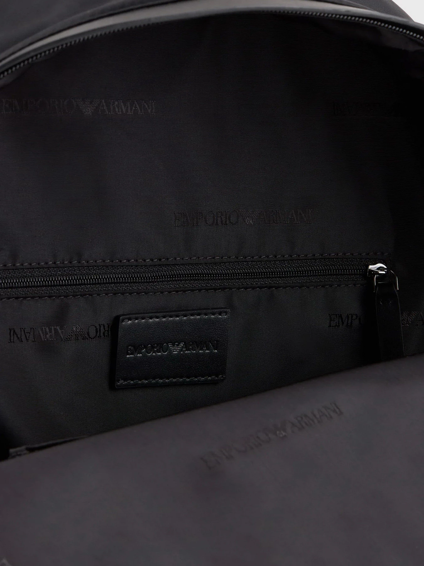 Рюкзаки Emporio Armani модель Y4O348-Y217J-80001 Фото