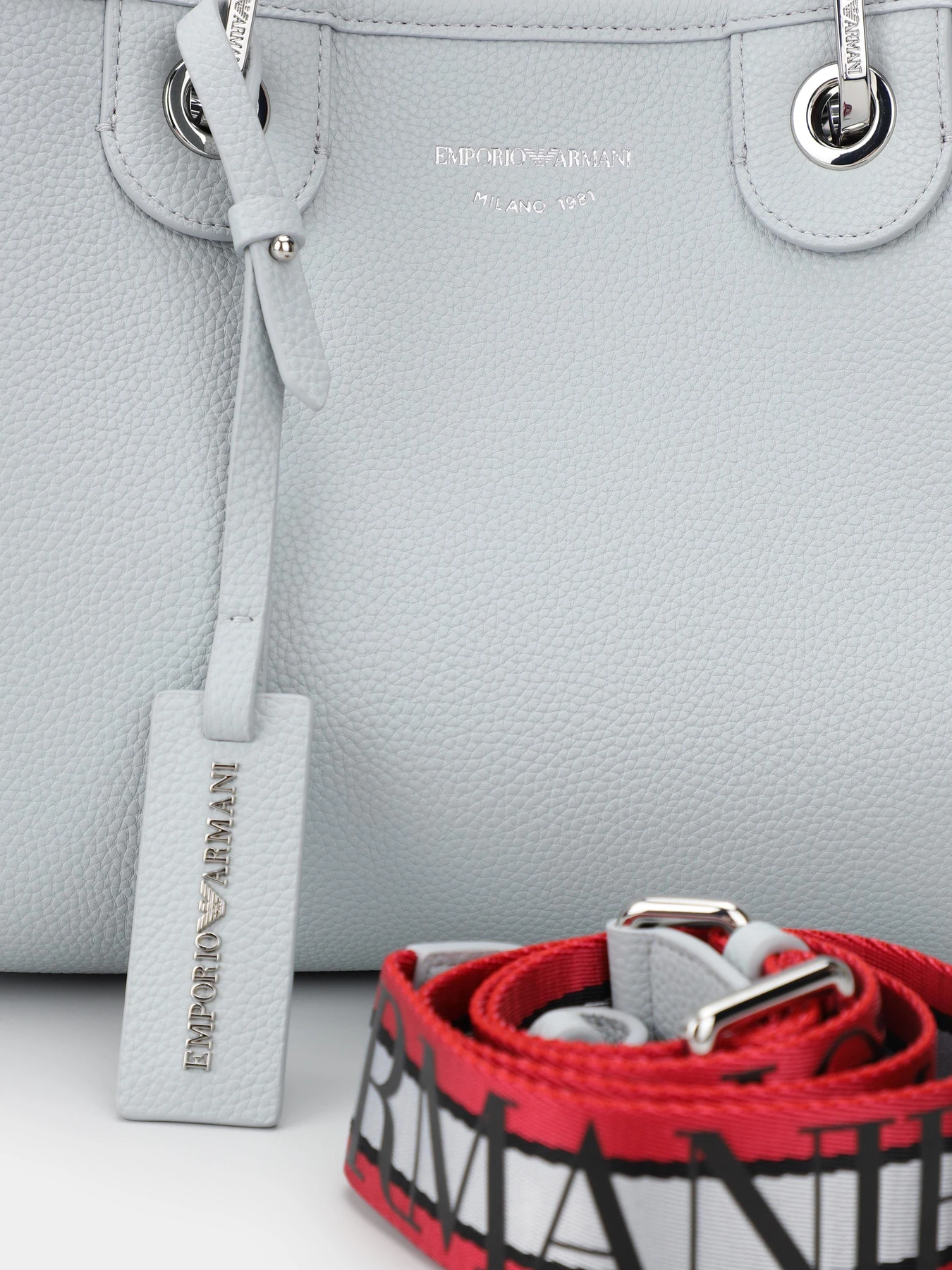 Сумки Emporio Armani модель Y3D166-YFO5E-80534 Сумки Emporio Armani модель Y3D166-YFO5E-80534 Фото