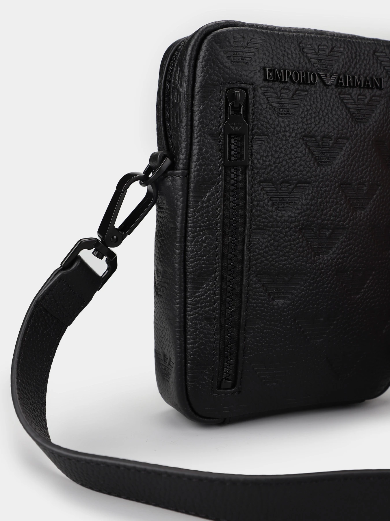 Сумки Emporio Armani модель Y4R460-Y142V-81072 Сумки Emporio Armani модель Y4R460-Y142V-81072 Фото