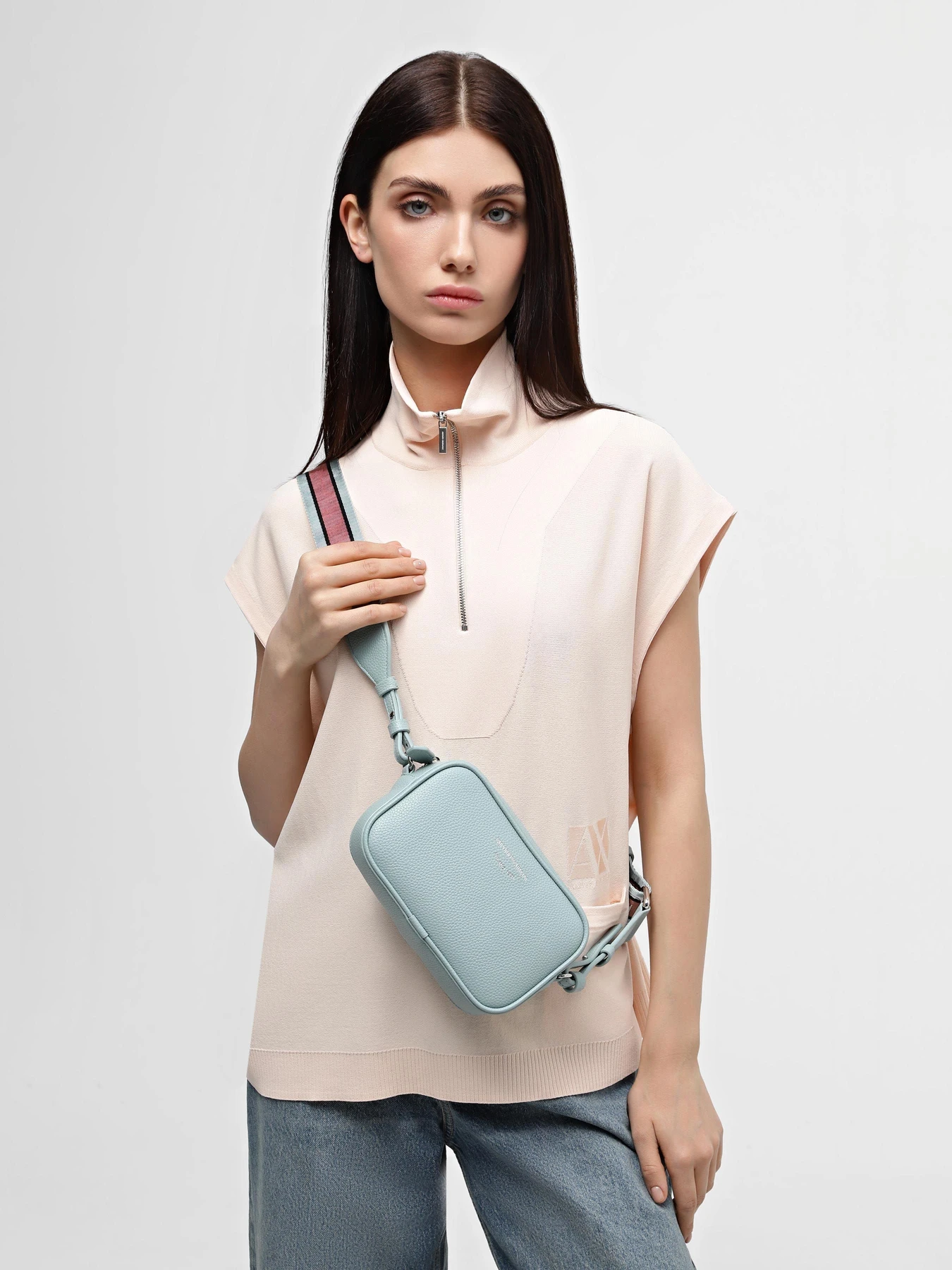Сумки Emporio Armani MYEA модель Y3H276-YFO5E-80653 Сумки Emporio Armani MYEA модель Y3H276-YFO5E-80653 Фото
