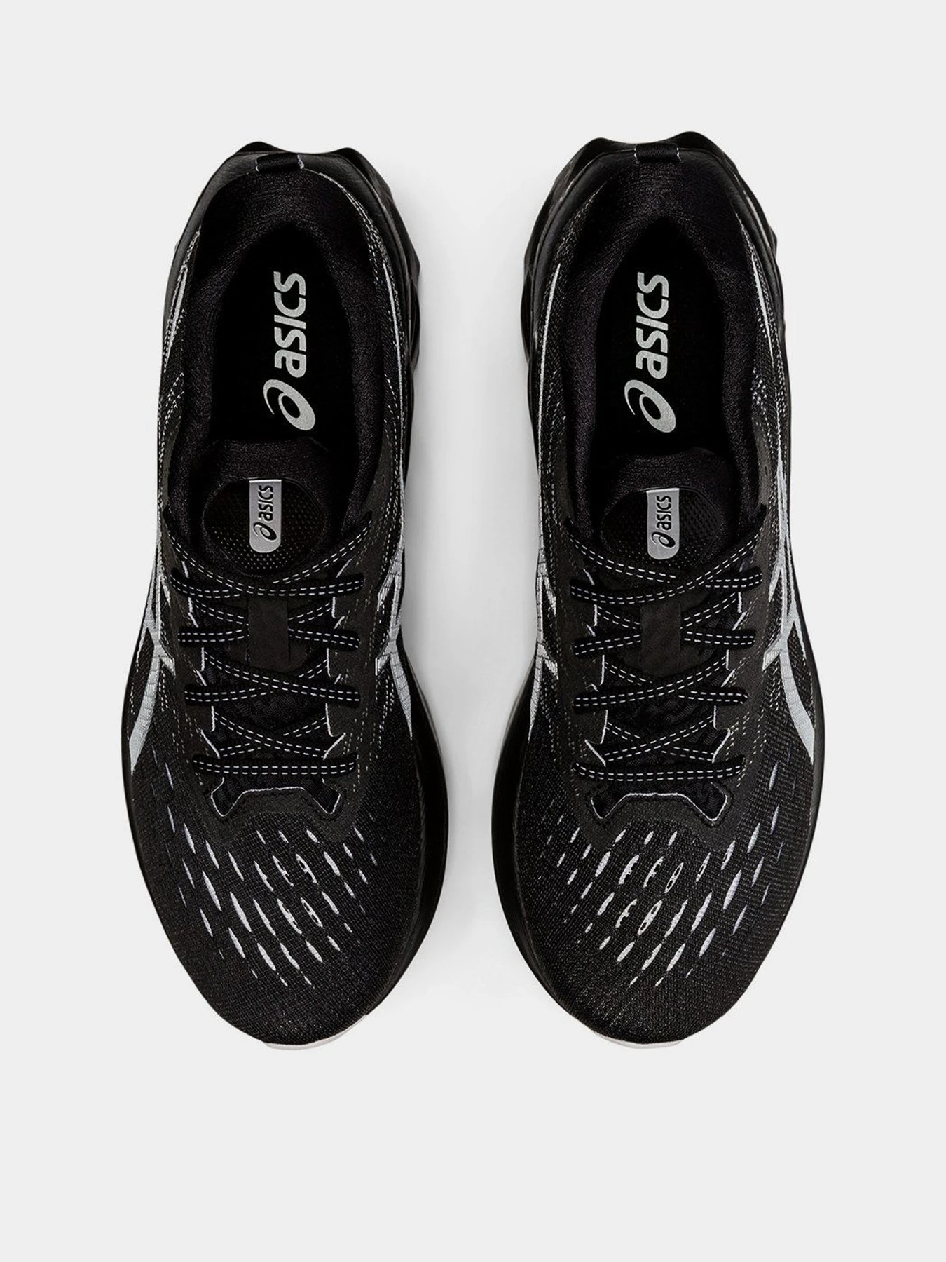 Кроссовки Asics модель 1011B192-001 Фото
