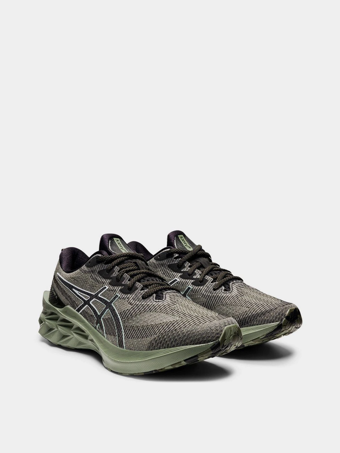 Кроссовки Asics модель 1011B331-300 Фото