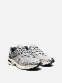 Кросівки Asics GEL090 модель 1203A241-020 Фото