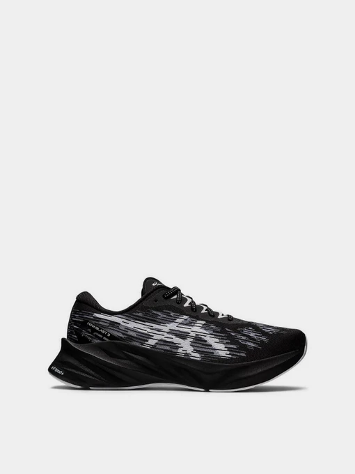 Кроссовки Asics Novablast 3 модель 1011B458-002 Чорний, білий Фото