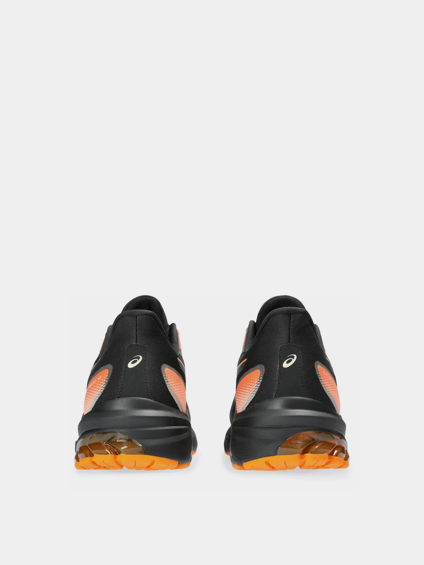 Кросівки Asics GT-1000 12 GTX модель 1011B684-001 Чорний, помаранчевий Кросівки Asics GT-1000 12 GTX модель 1011B684-001 Чорний, помаранчевий Фото
